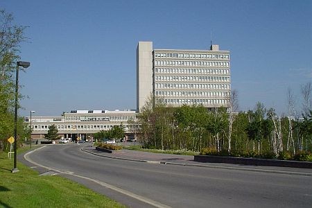 Laurentian U